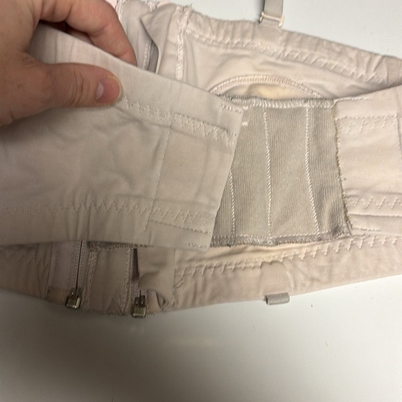 Pumping bra - Picture 4 of 4